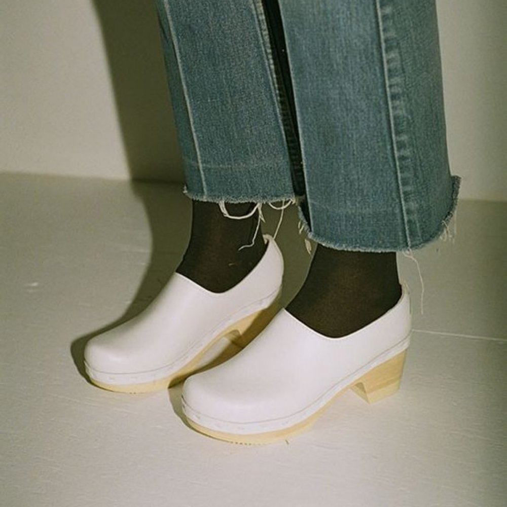 No. 6 Ashby White Mid-Heel Clogs